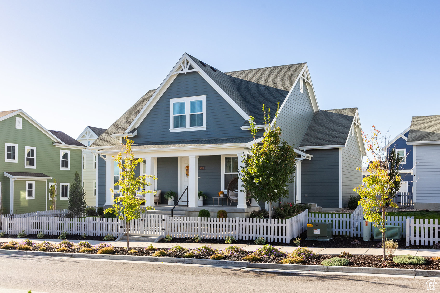 DAYBREAK - Residential