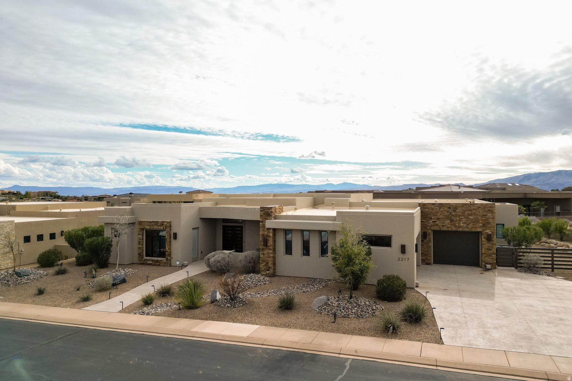 LEDGES OF ST GEORGE CANYON RIM - Residential