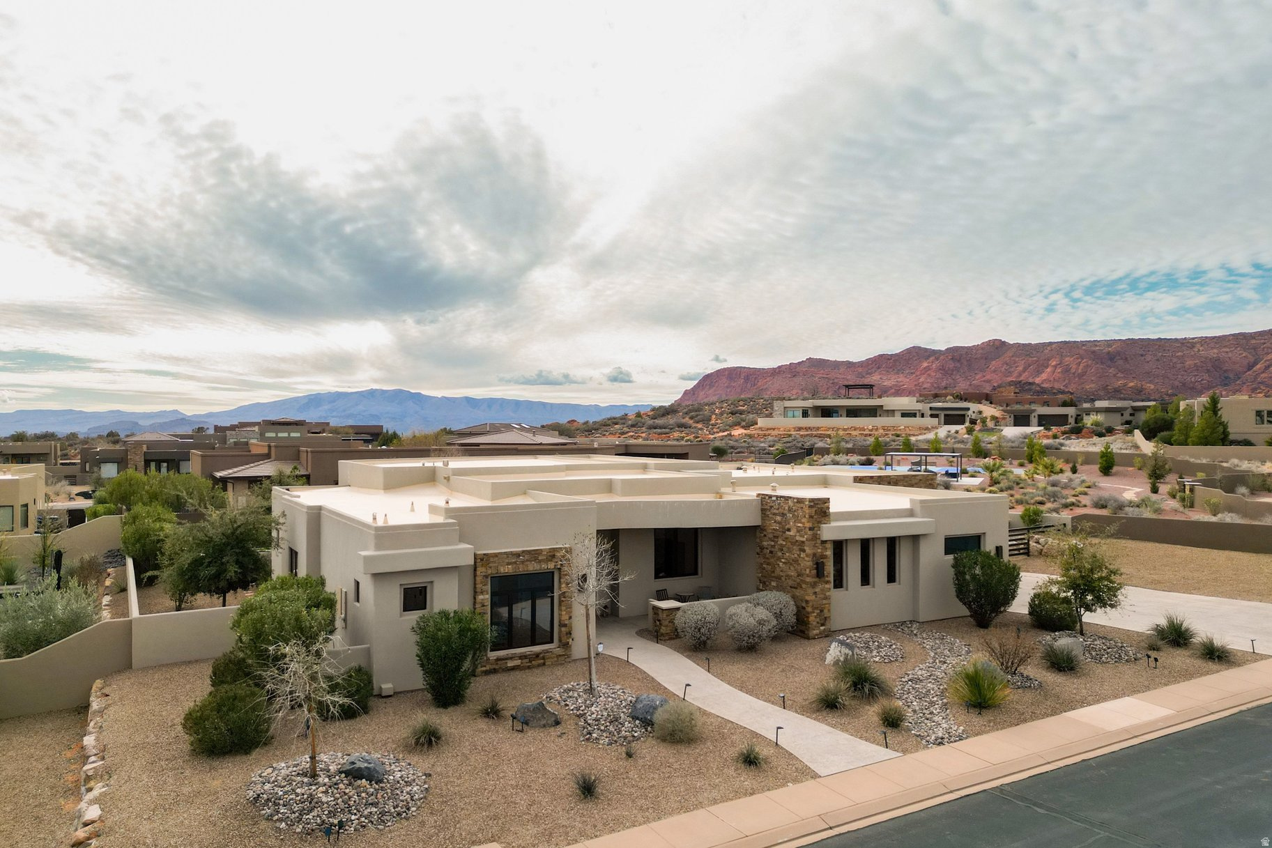 LEDGES OF ST GEORGE CANYON RIM - Residential