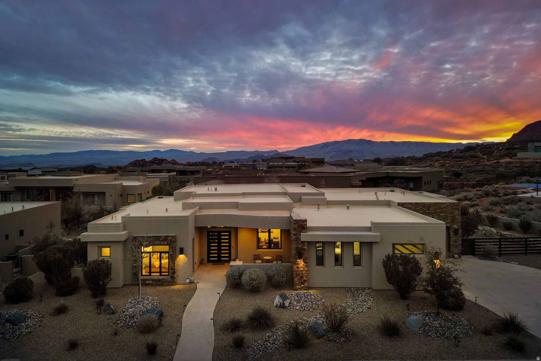 LEDGES OF ST GEORGE CANYON RIM - Residential