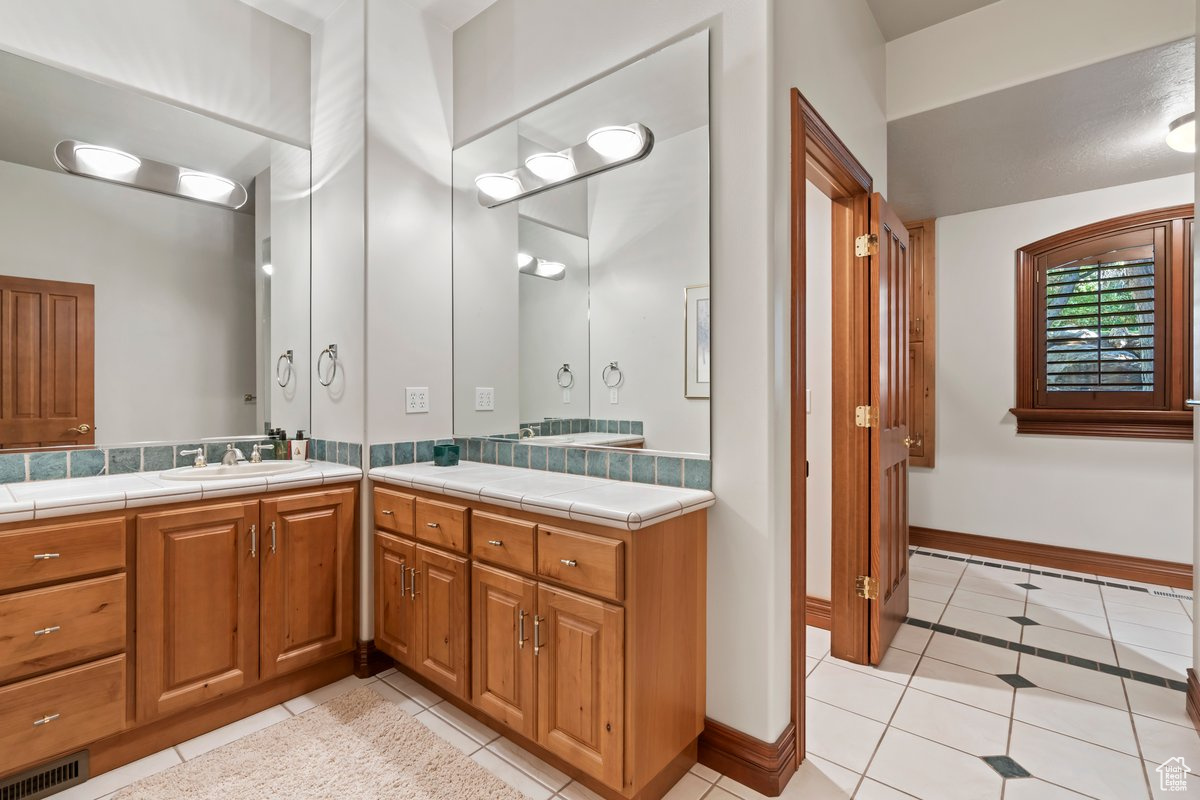 5204 Skyline Dr, Ogden, Utah image 32