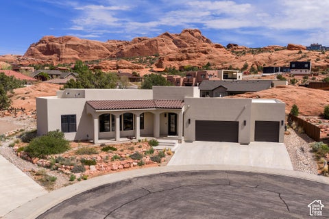 Homes For Sale - 2211 Camino Del Carnero<br/> Moab, UT 84532