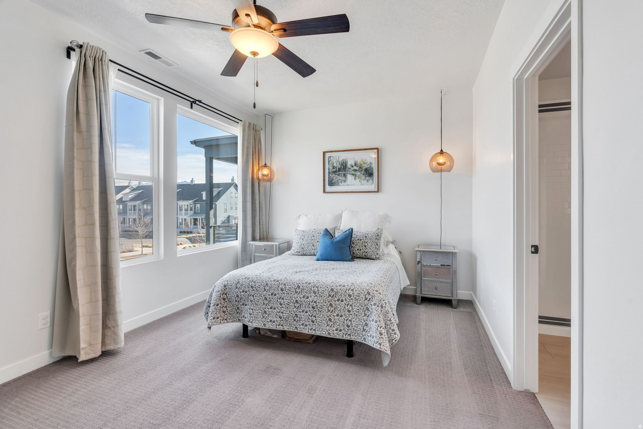 DAYBREAK - Residential