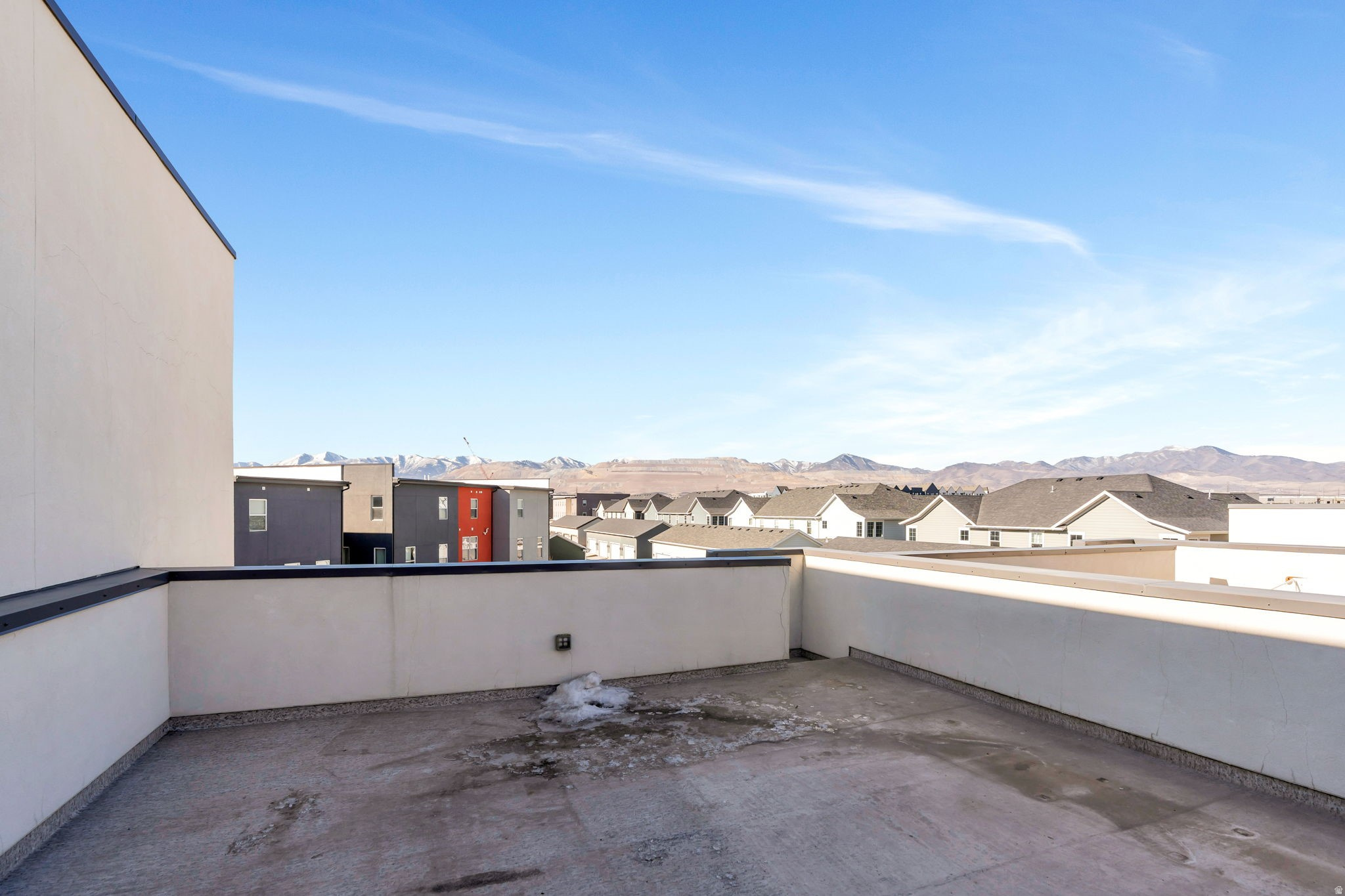 DAYBREAK - Residential