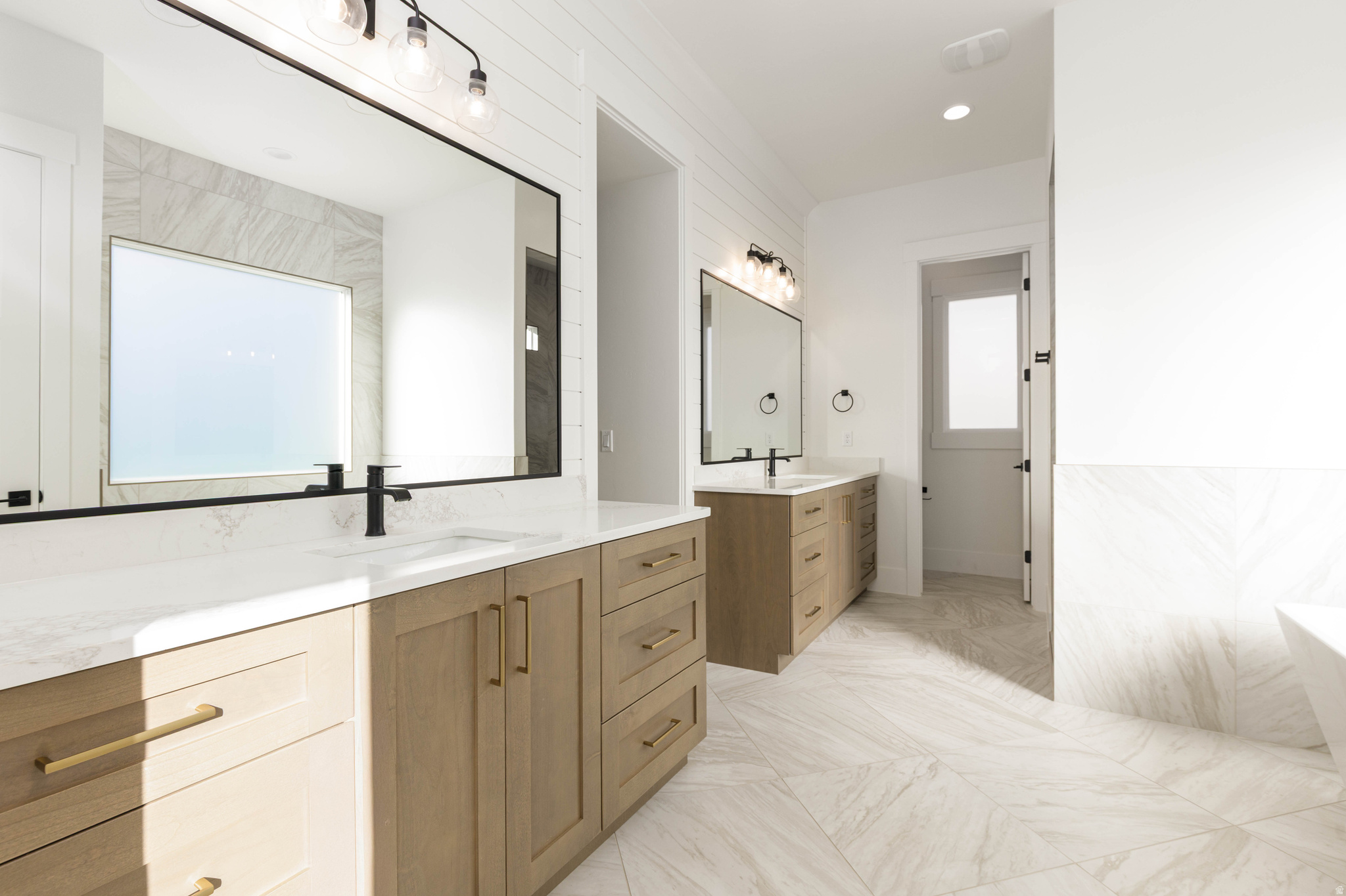 SYCAMORE VILLAGE 1 - Residential