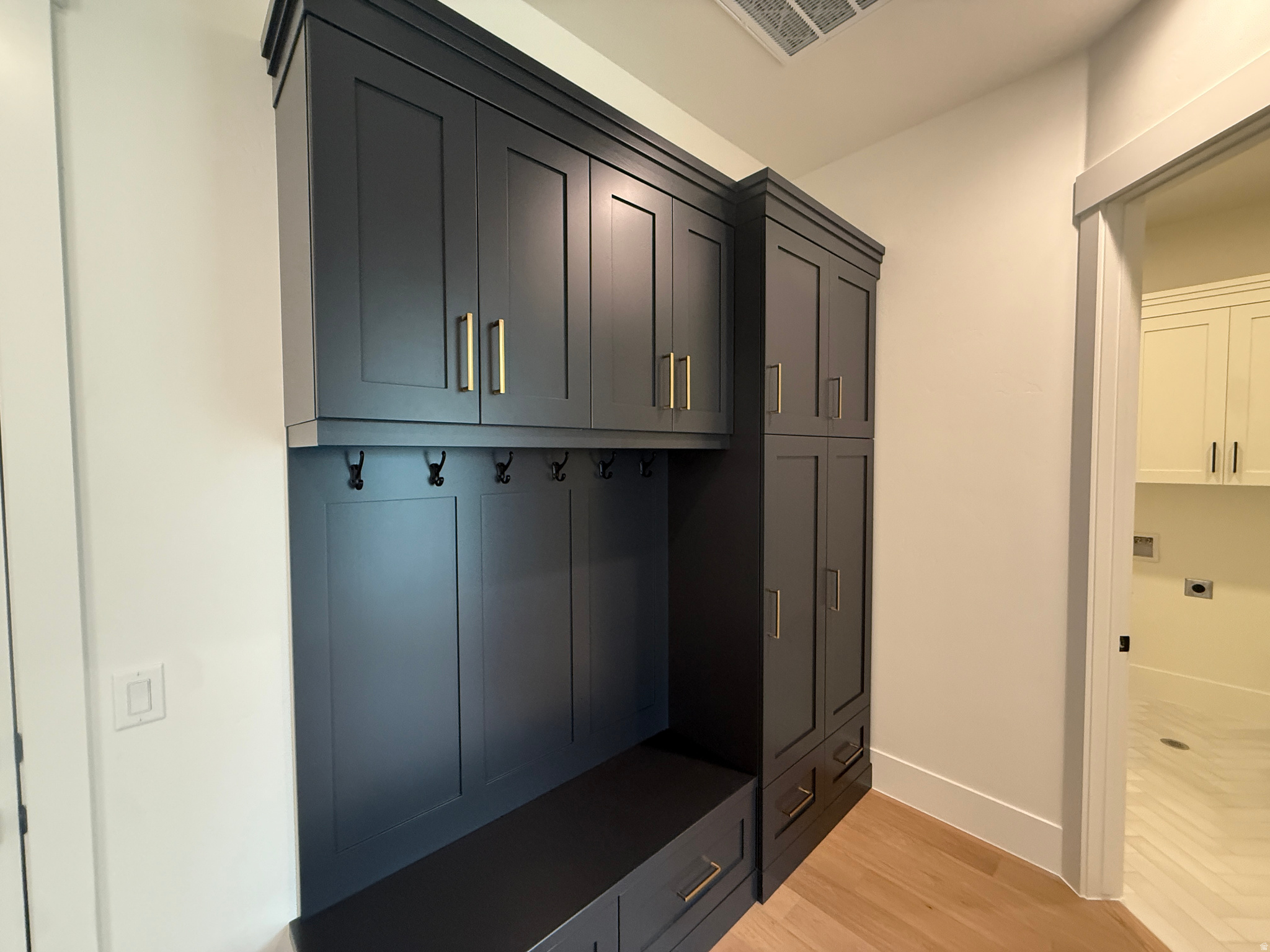 SYCAMORE VILLAGE 1 - Residential