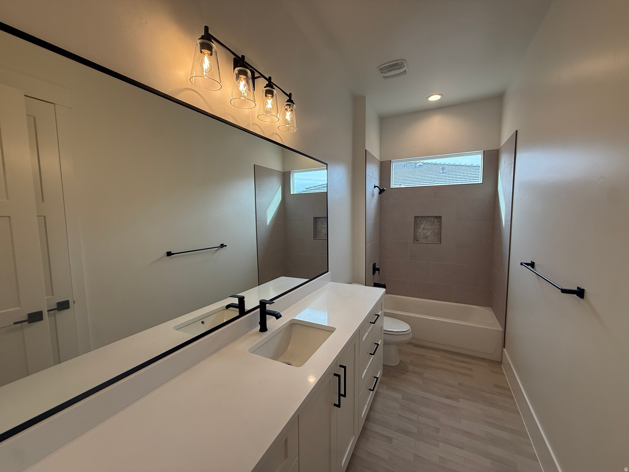 SYCAMORE VILLAGE 1 - Residential