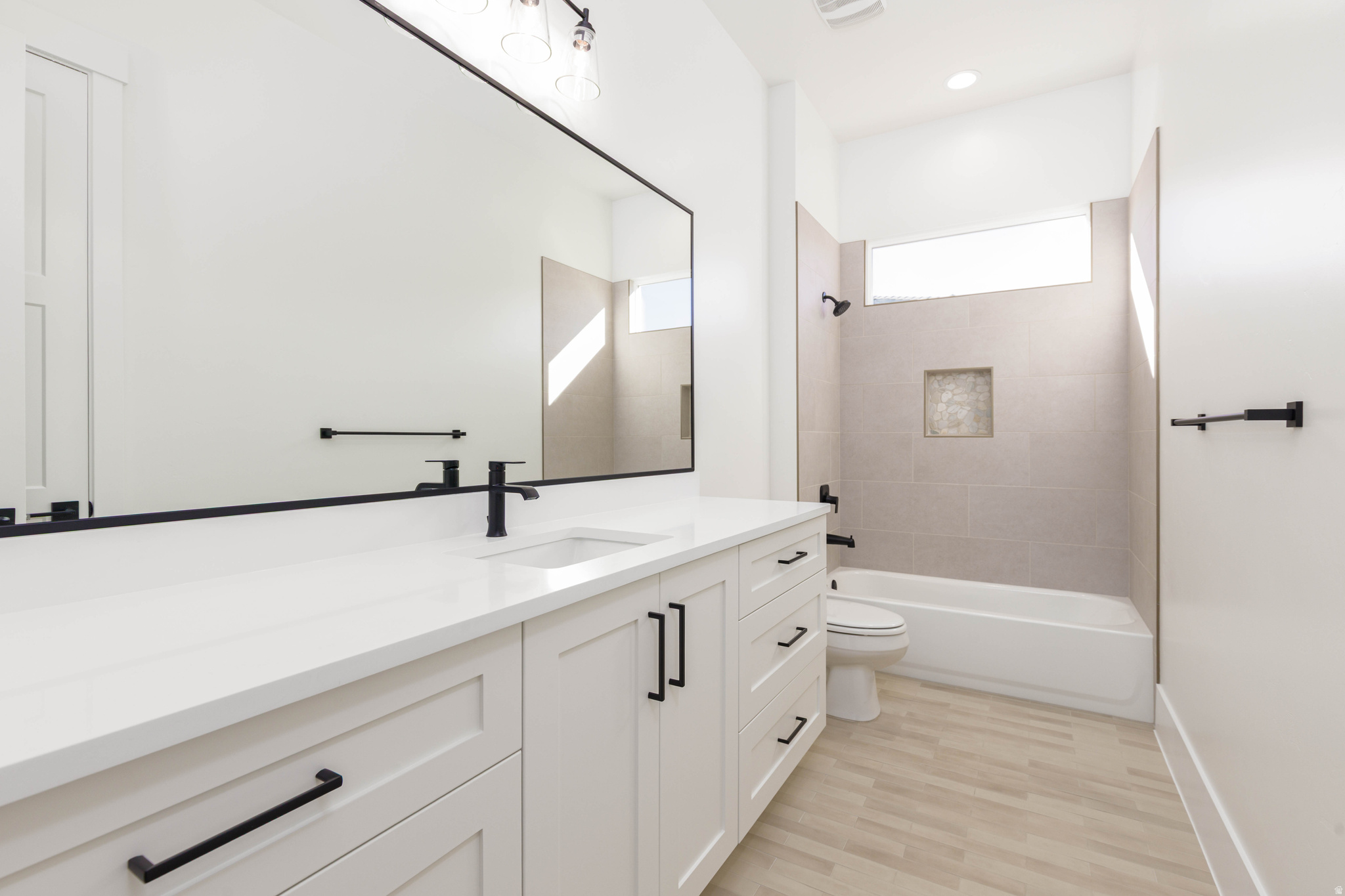 SYCAMORE VILLAGE 1 - Residential