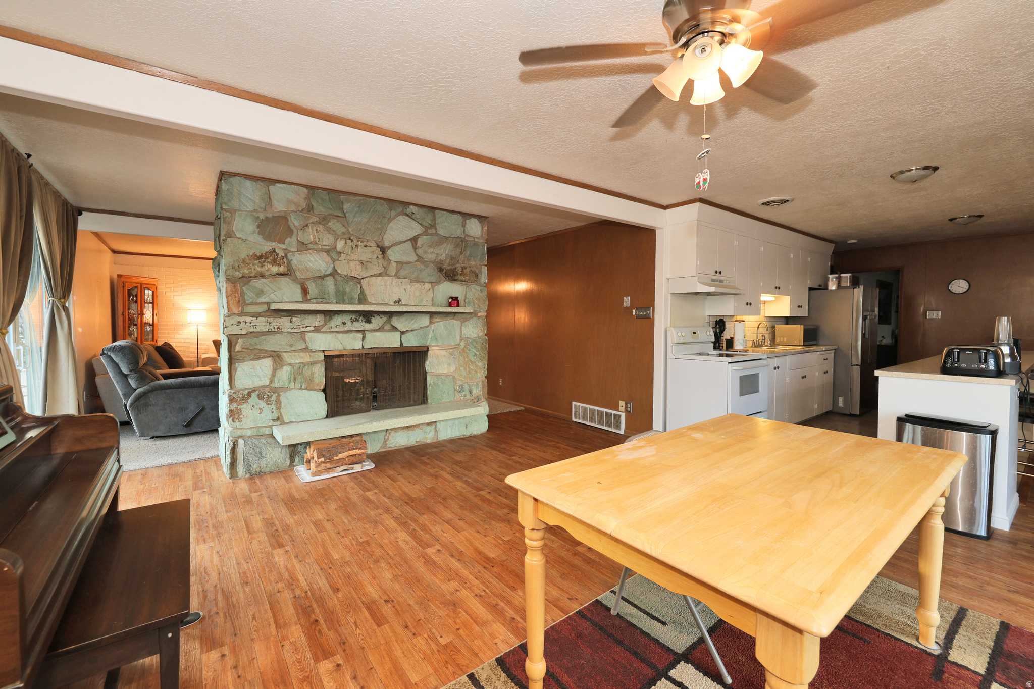 NOB HILL A - Residential