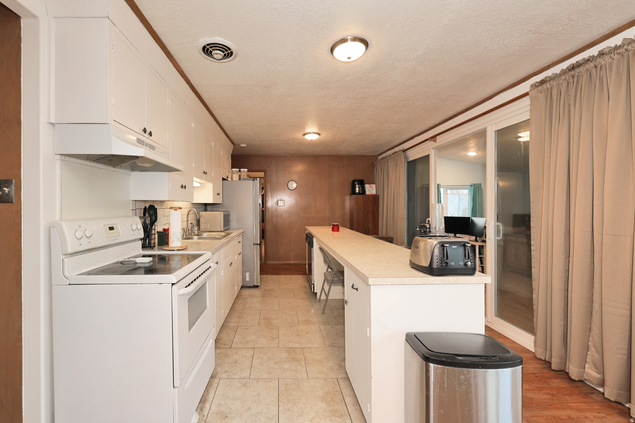 NOB HILL A - Residential