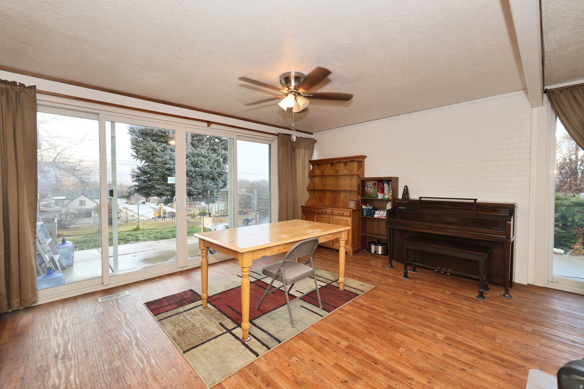 NOB HILL A - Residential