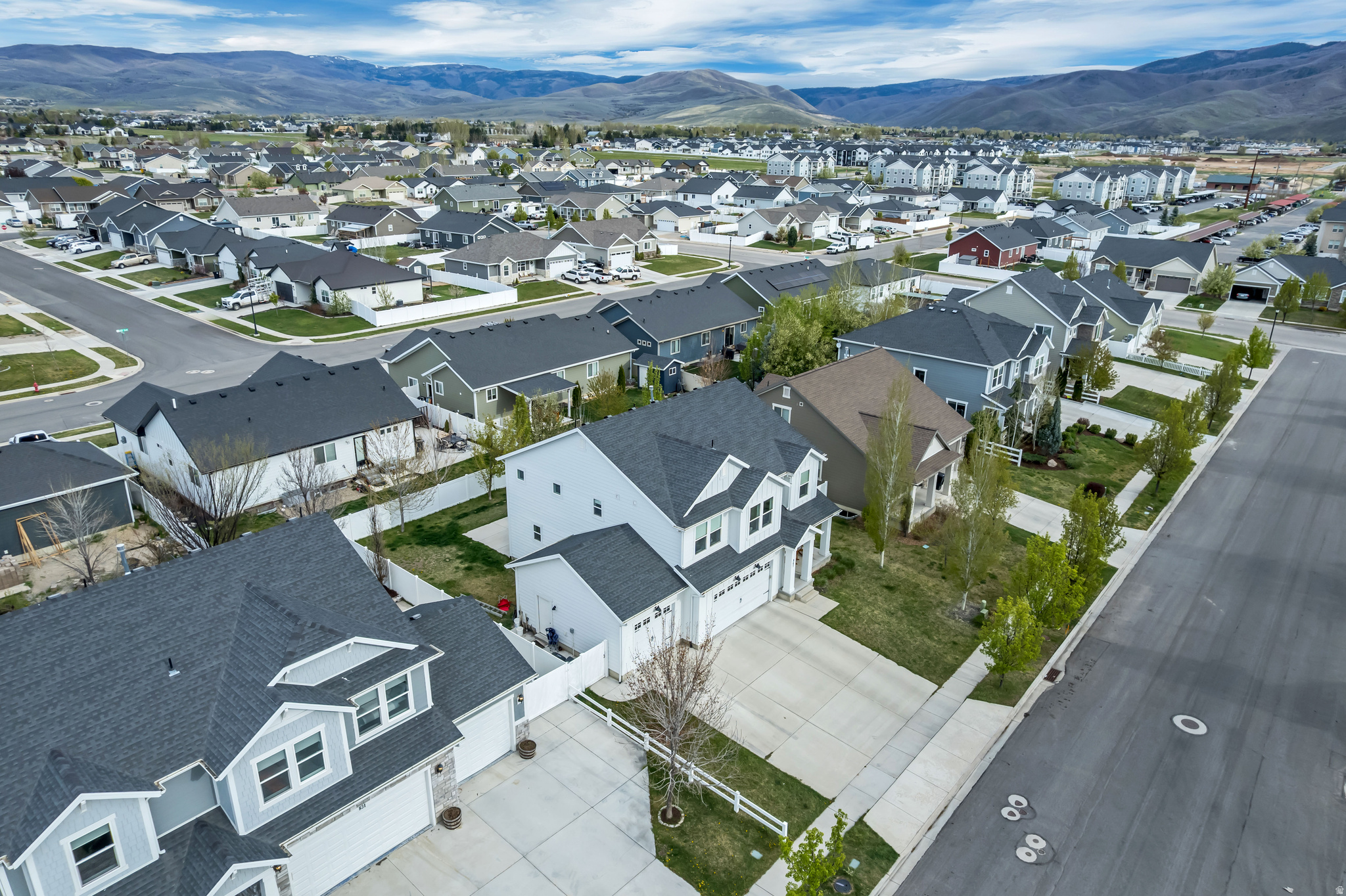COTTAGES - Residential