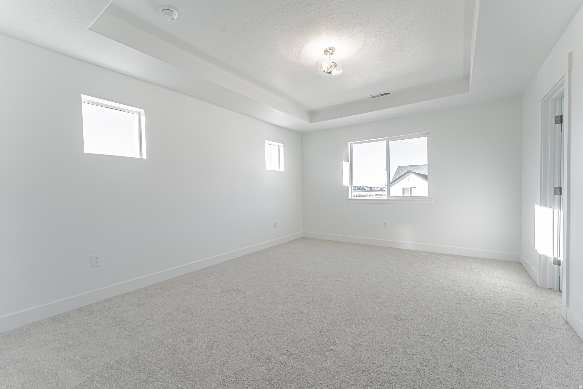 MOUNTAIN RIDGE - Residential