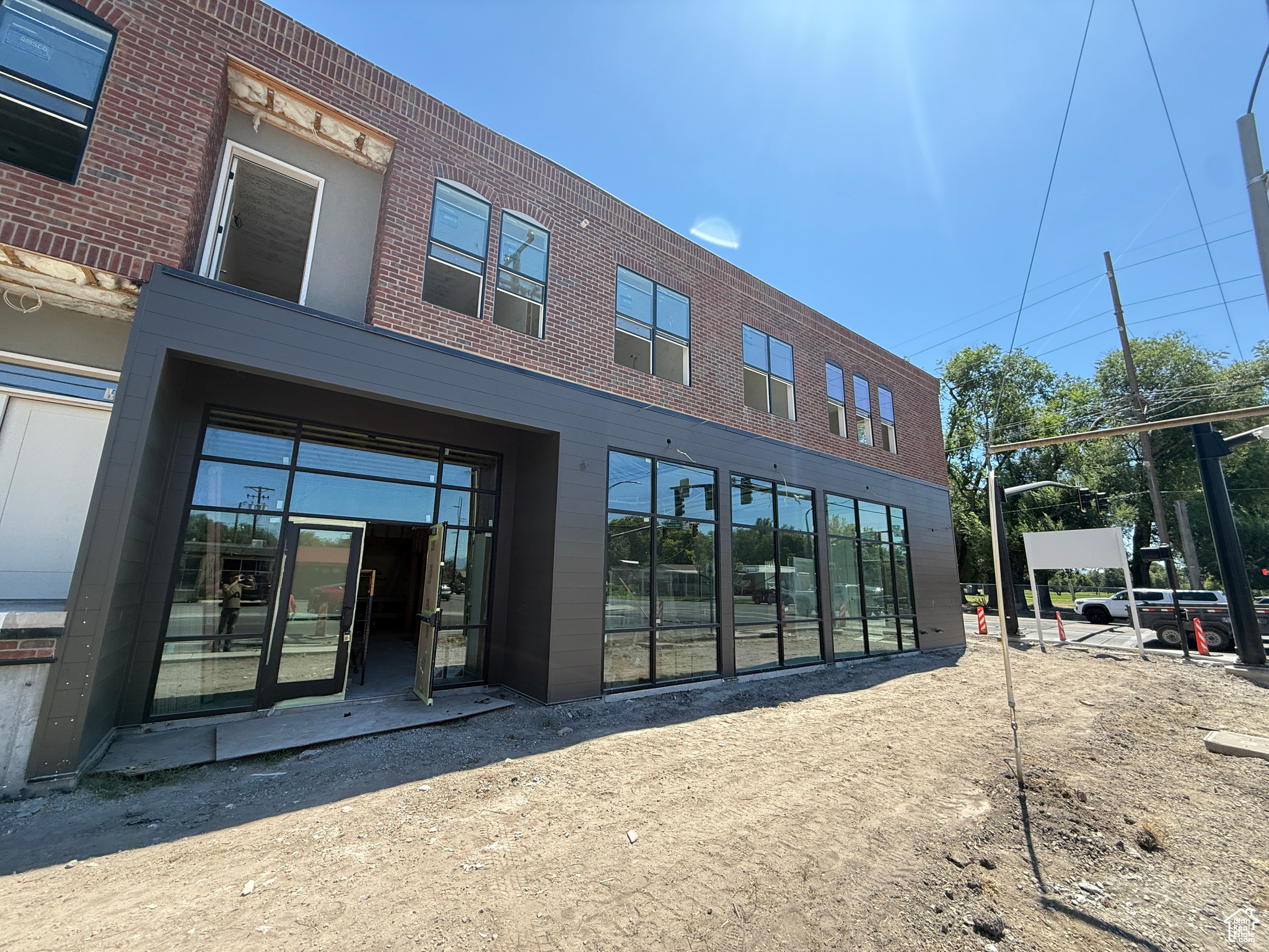 New Construction Retail Condo for sale. Located across the street from Nibly Golf Course in a new residential condo building. Pricing is for shell space. Current conditions include drywall hung, concrete floor inlace, plumbing roughed in, ready for Tis