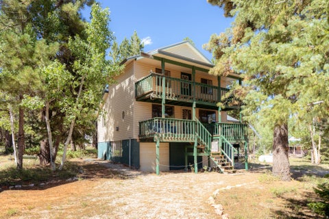Homes For Sale - 1270 W Strawberry Point Rd<br/> Kane County, Duck Creek Village, UT 84762