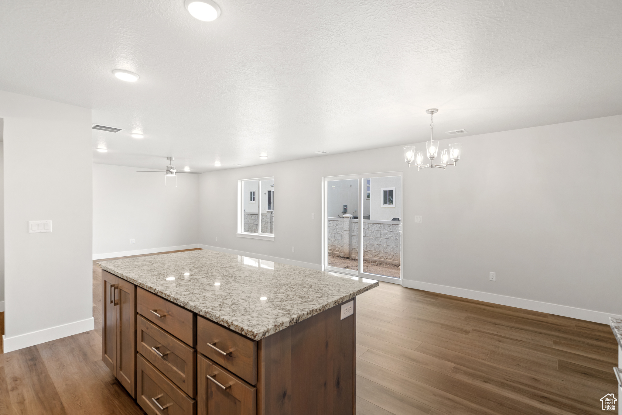 APPLE HOLLOW AT THE ORCHARDS - Residential