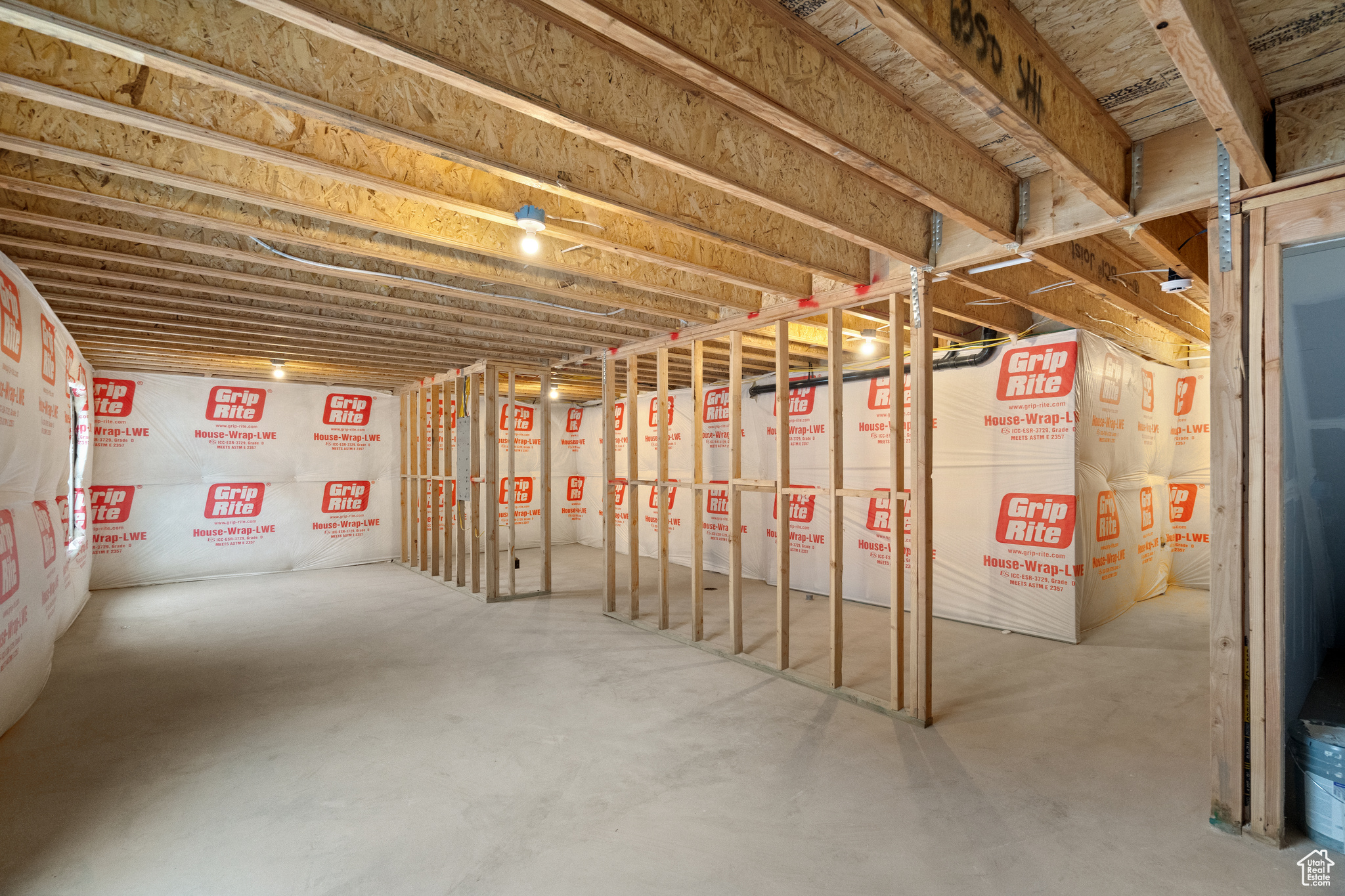 APPLE HOLLOW AT THE ORCHARDS - Residential