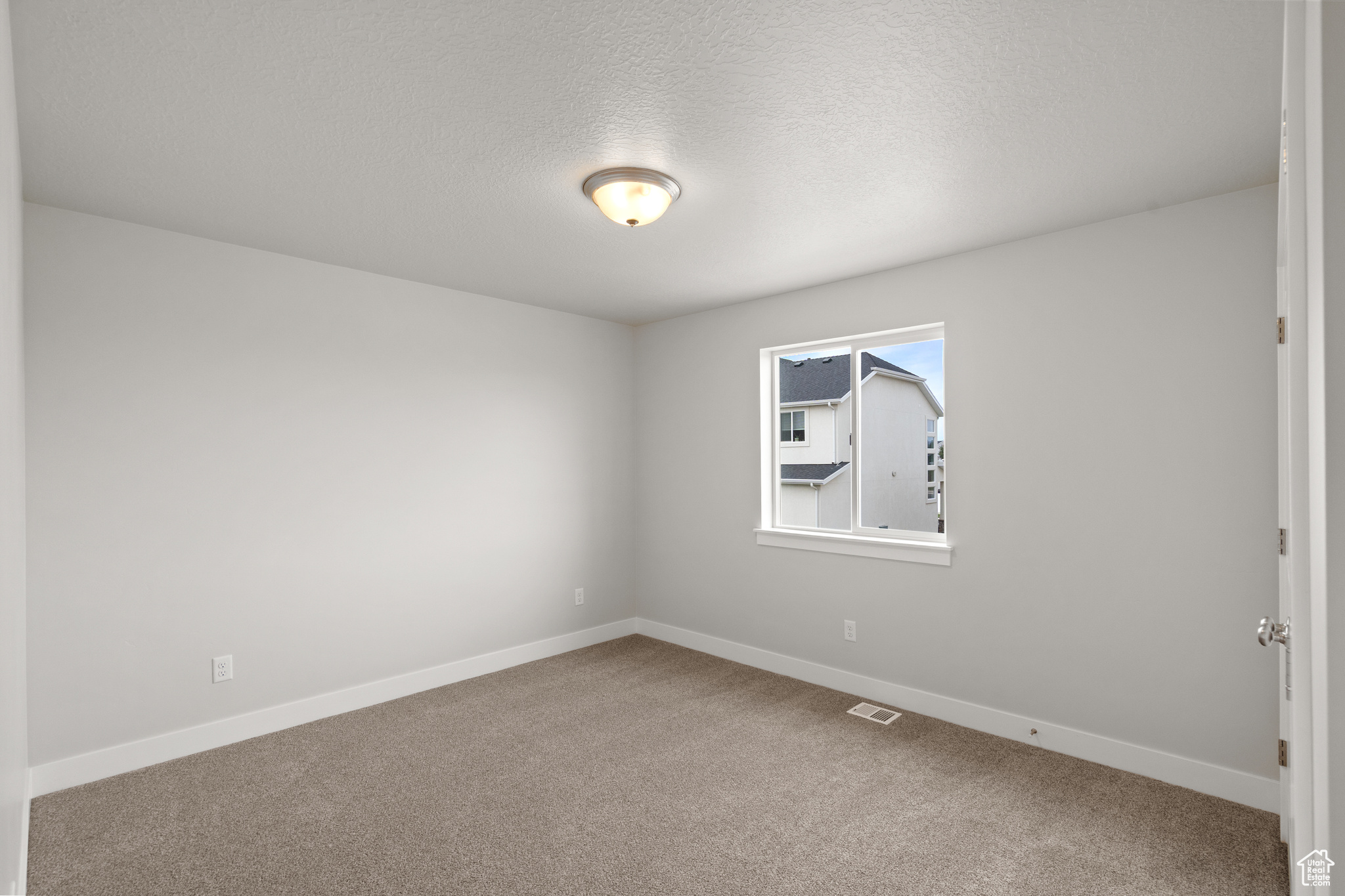 APPLE HOLLOW AT THE ORCHARDS - Residential