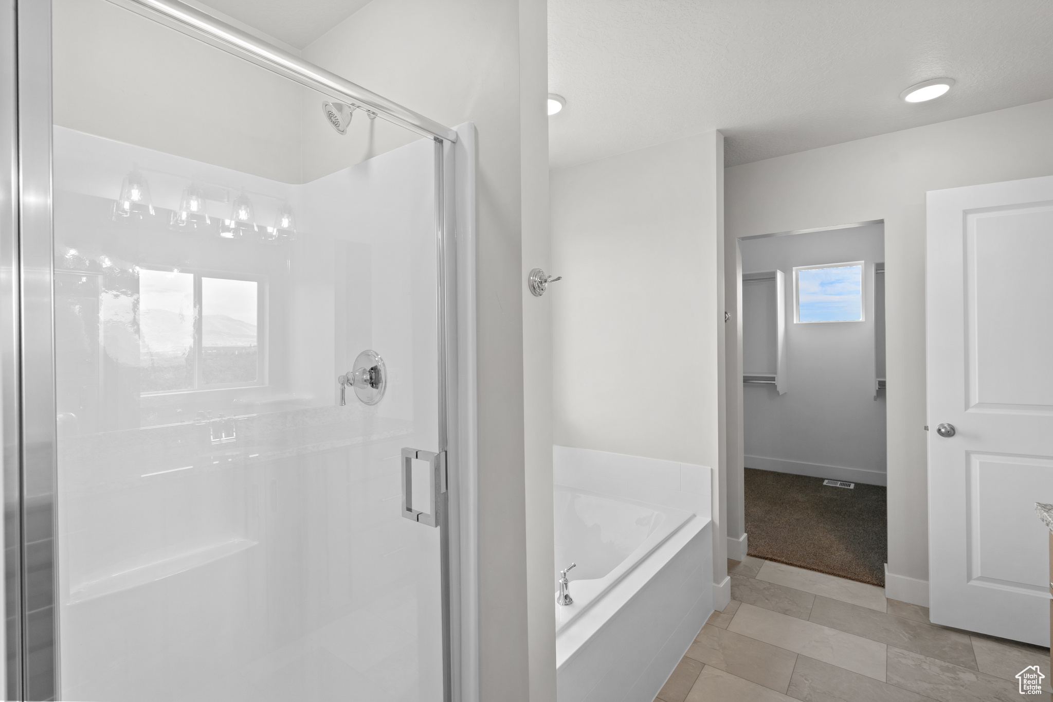 APPLE HOLLOW AT THE ORCHARDS - Residential