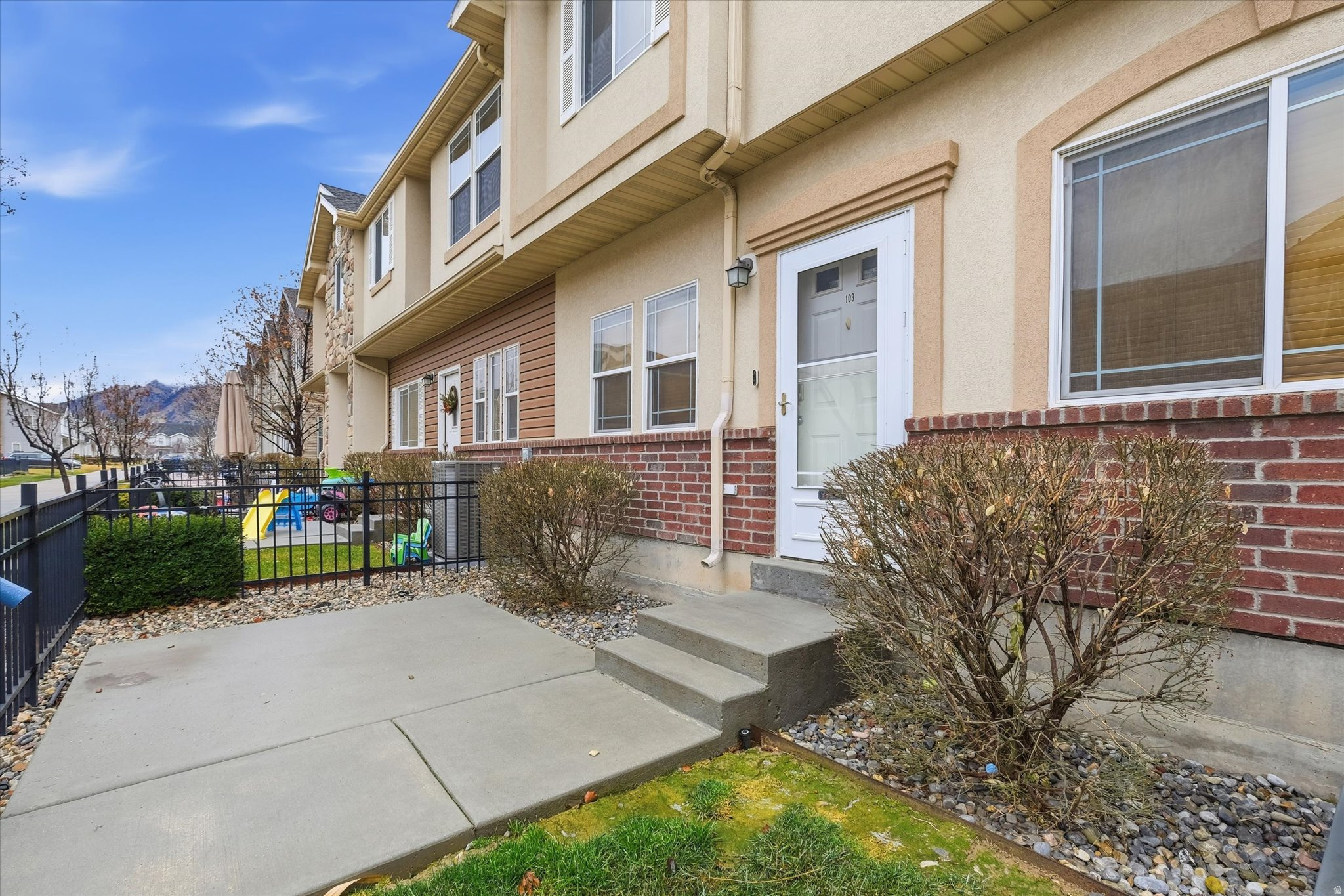 BRIDGERLAND MEADOWS - Residential