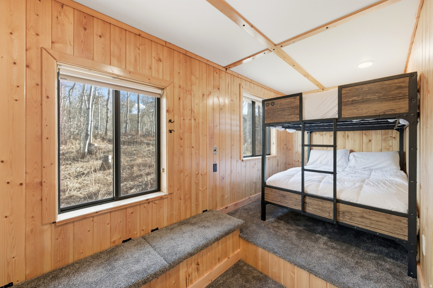 TIMBER LAKES - Residential