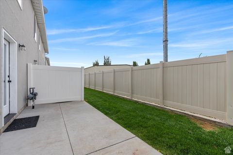 Tiny photo for 1142 W 2050 S, Syracuse, UT 84075 (MLS # 2117589)
