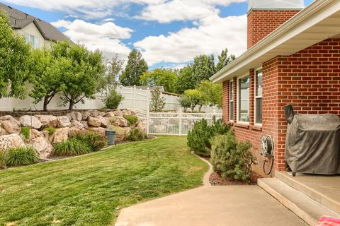 Tiny photo for 5708 S 950 E, South Ogden, UT 84405 (MLS # 2169779)