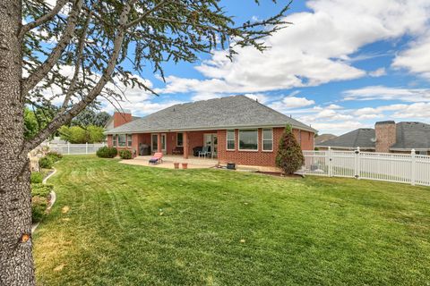 Tiny photo for 5708 S 950 E, South Ogden, UT 84405 (MLS # 2169779)