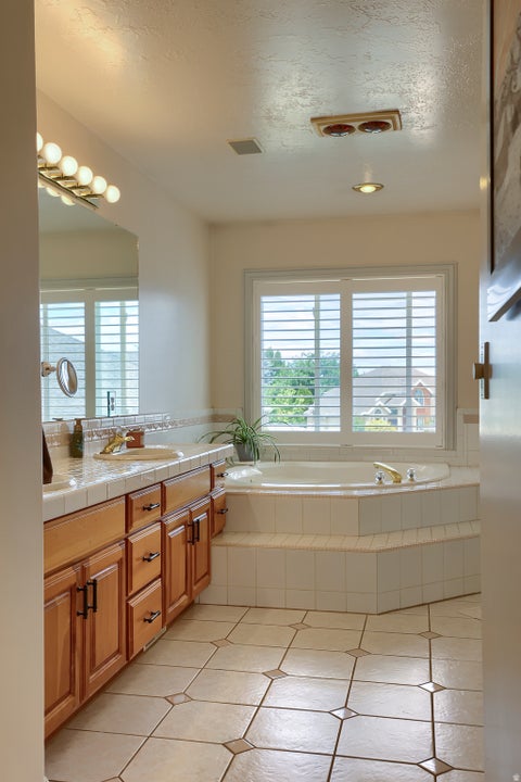 Tiny photo for 5708 S 950 E, South Ogden, UT 84405 (MLS # 2169779)