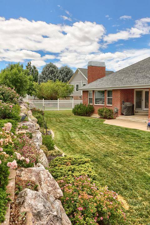 Tiny photo for 5708 S 950 E, South Ogden, UT 84405 (MLS # 2169779)