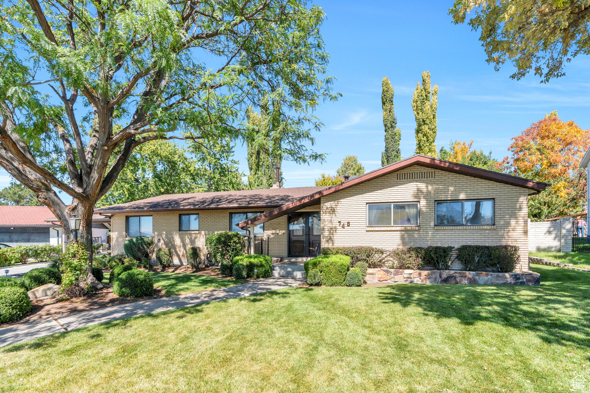 WOODCREST HEIGHTS - Residential