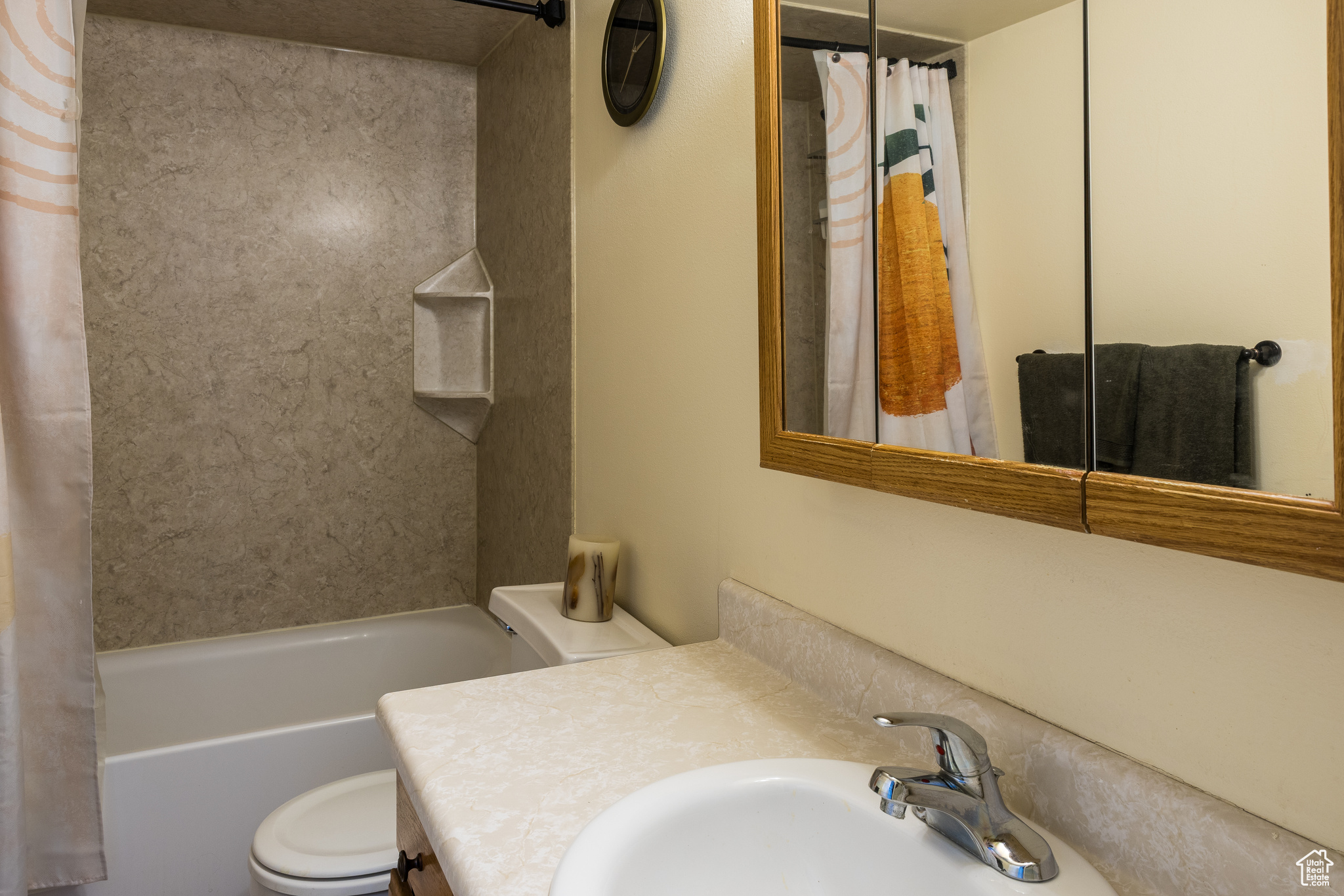 American Fork, Utah 84003, United States, 4 Bedrooms Bedrooms, ,2 BathroomsBathrooms,Residential,Active,170875