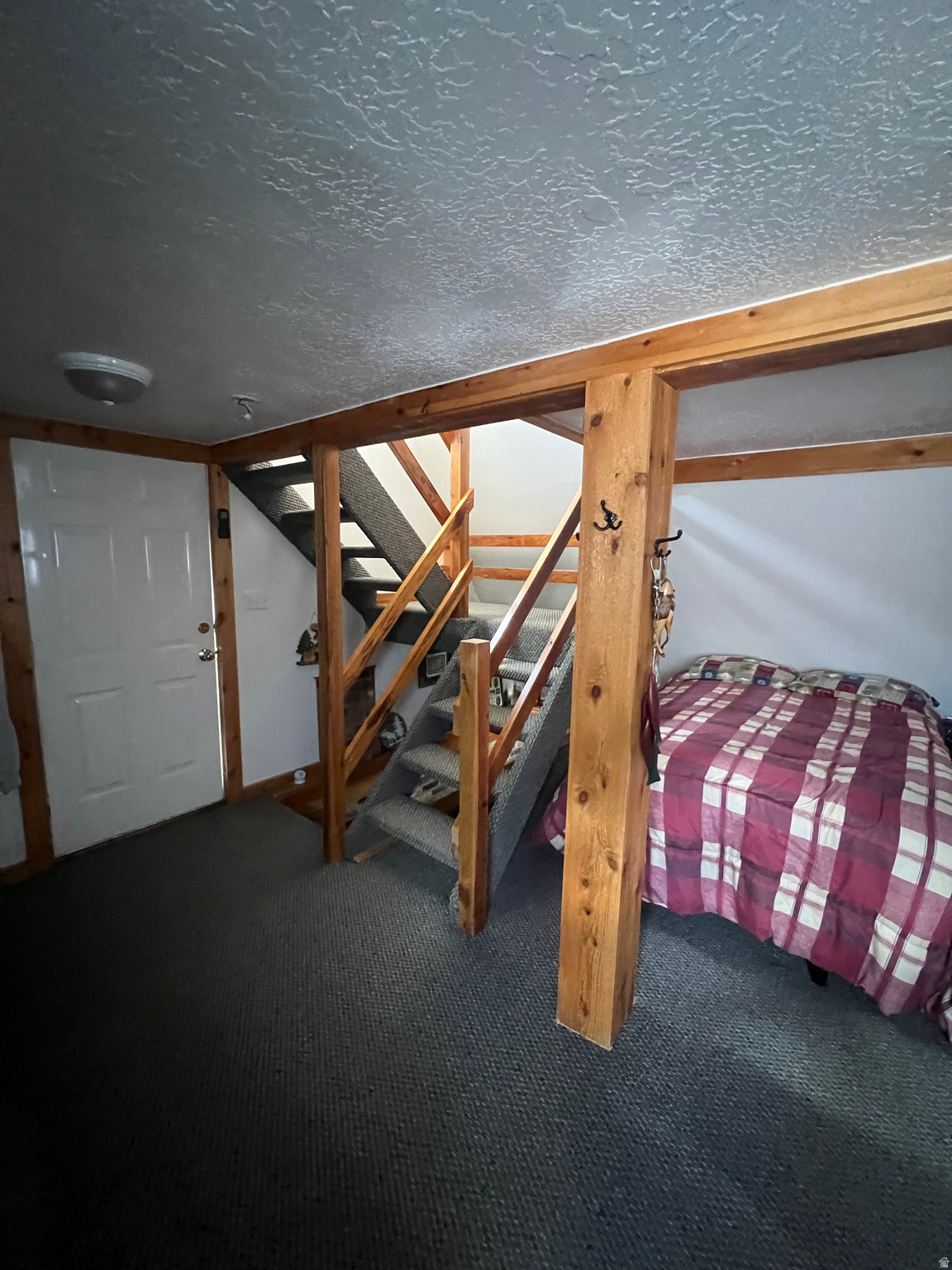 HARDWARE PARK MOUNTAIN ESTATES - Land