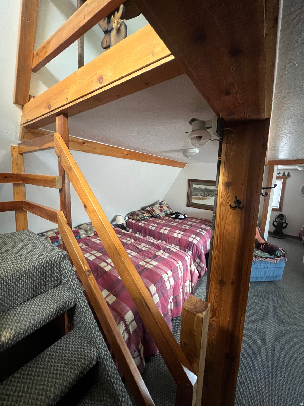 HARDWARE PARK MOUNTAIN ESTATES - Land