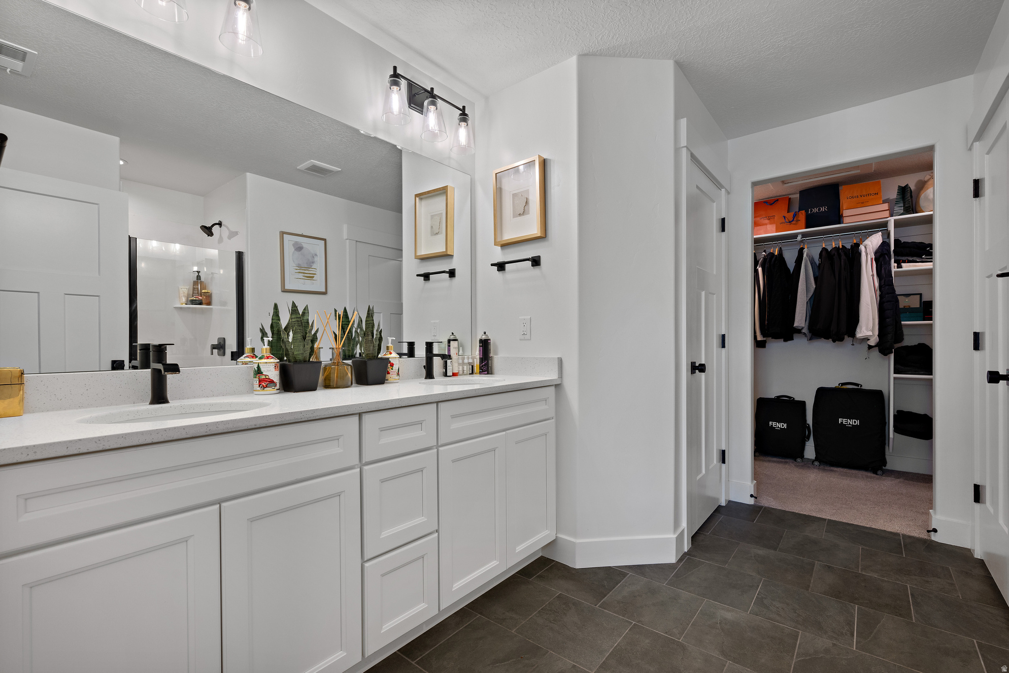 WILLOW POINT - Residential