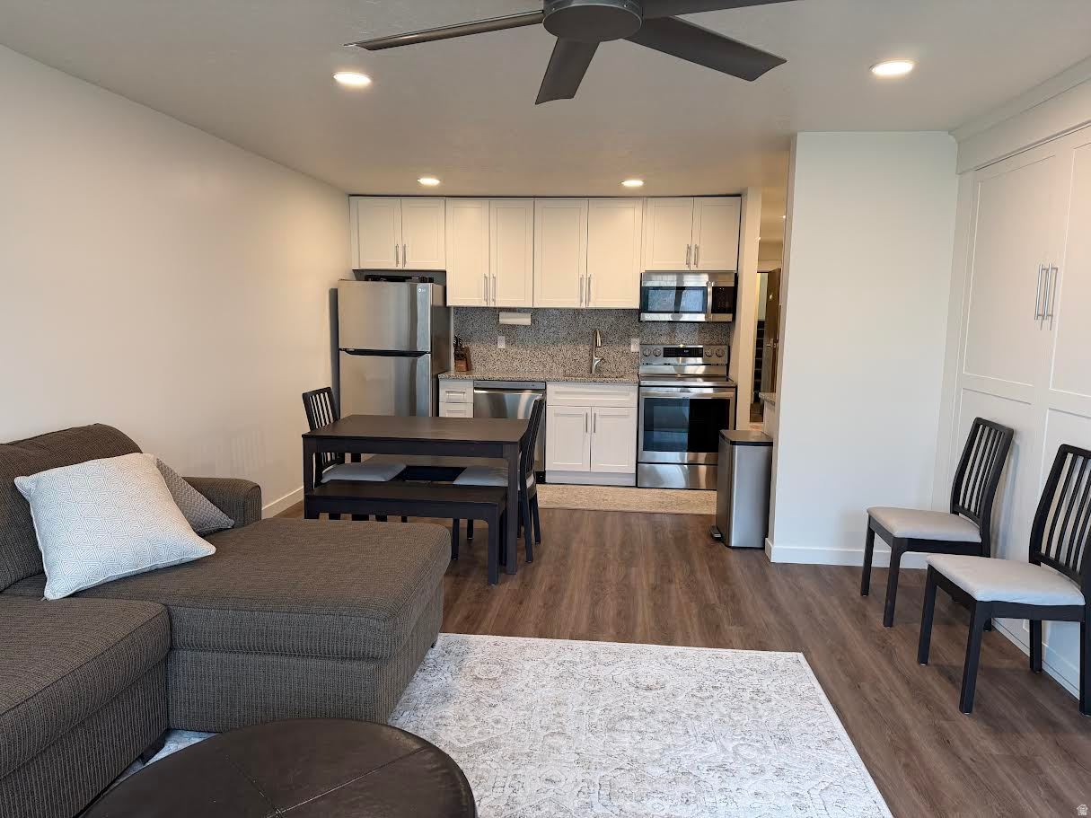 SWEETWATER PARK / IDEAL BEACH - Residential