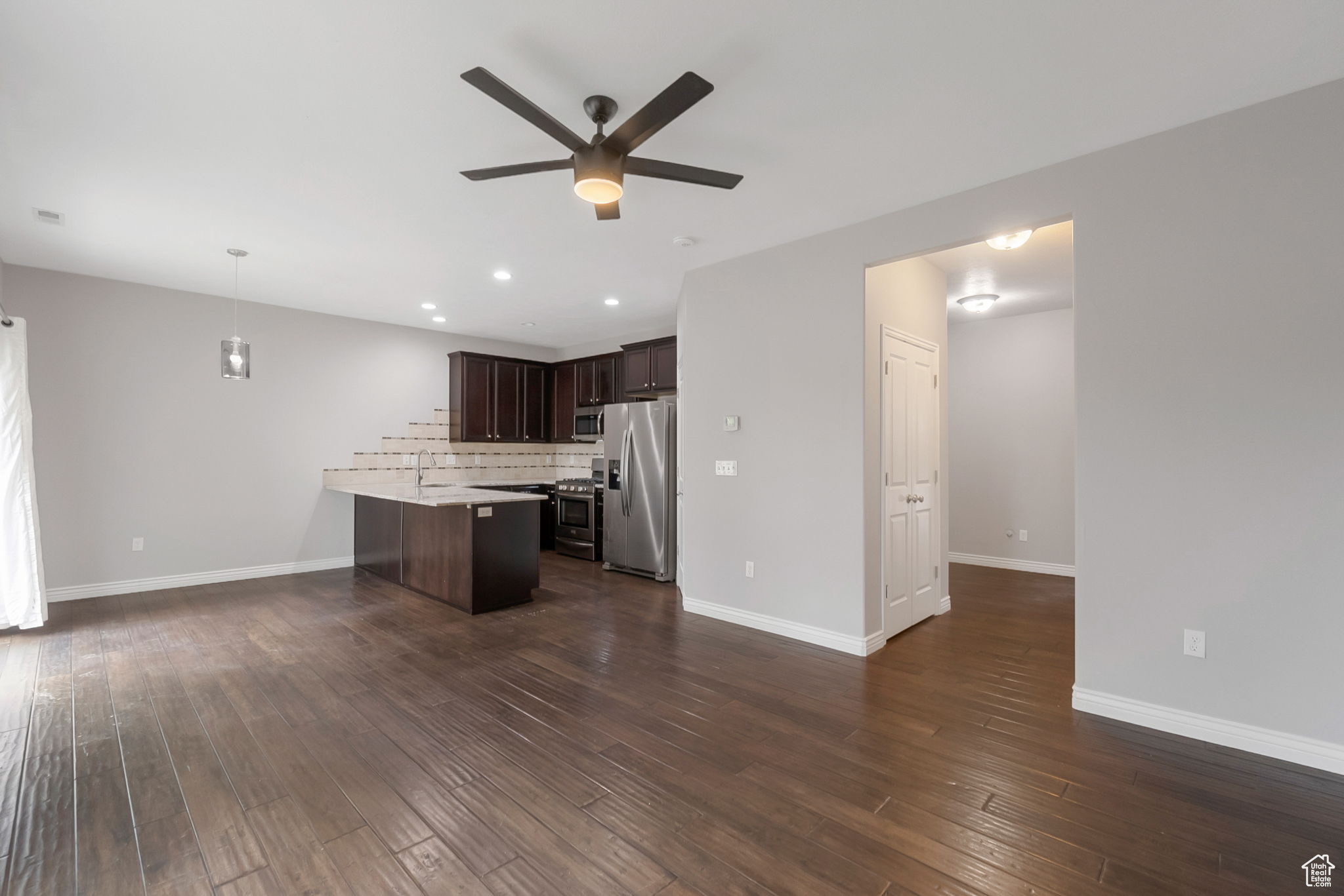 VALENTINE ESTATES - Residential