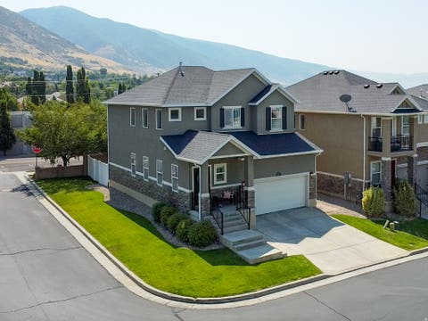 Tiny photo for 1053 BLACKSTONE DR, Fruit Heights, UT 84037 (MLS # 2178880)