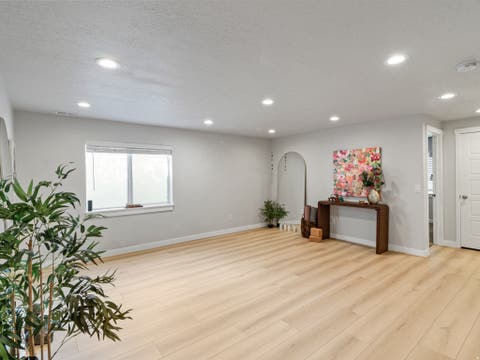 Tiny photo for 1053 BLACKSTONE DR, Fruit Heights, UT 84037 (MLS # 2178880)