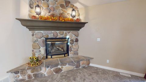 Tiny photo for 577 S 500 E, Santaquin, UT 84655 (MLS # 2120126)