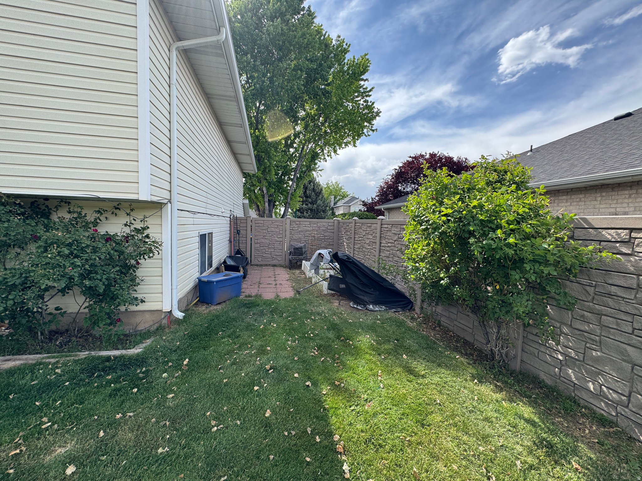 WESTHILL ESTATES - Residential