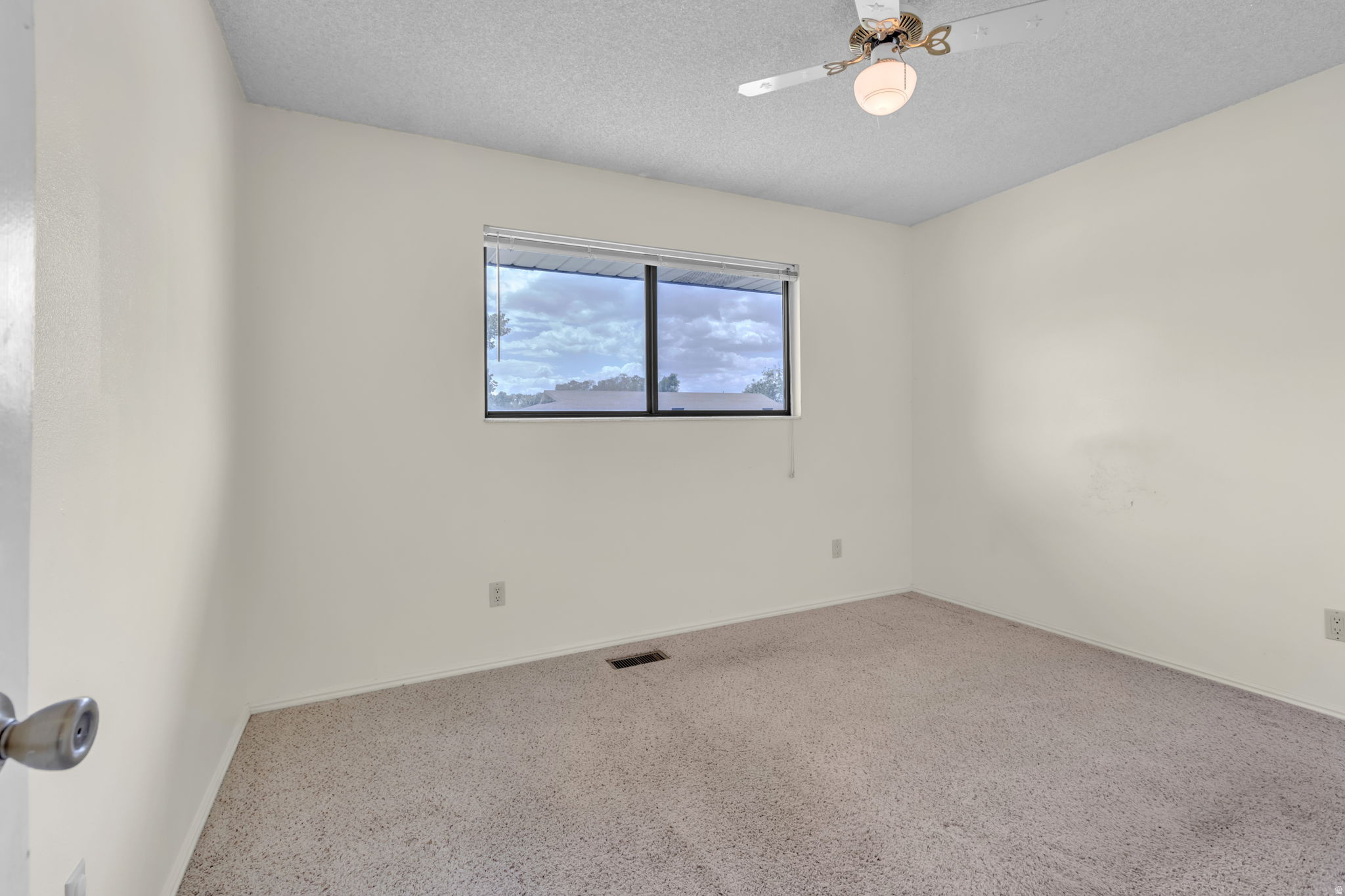 BROADLEAF PARK - Residential