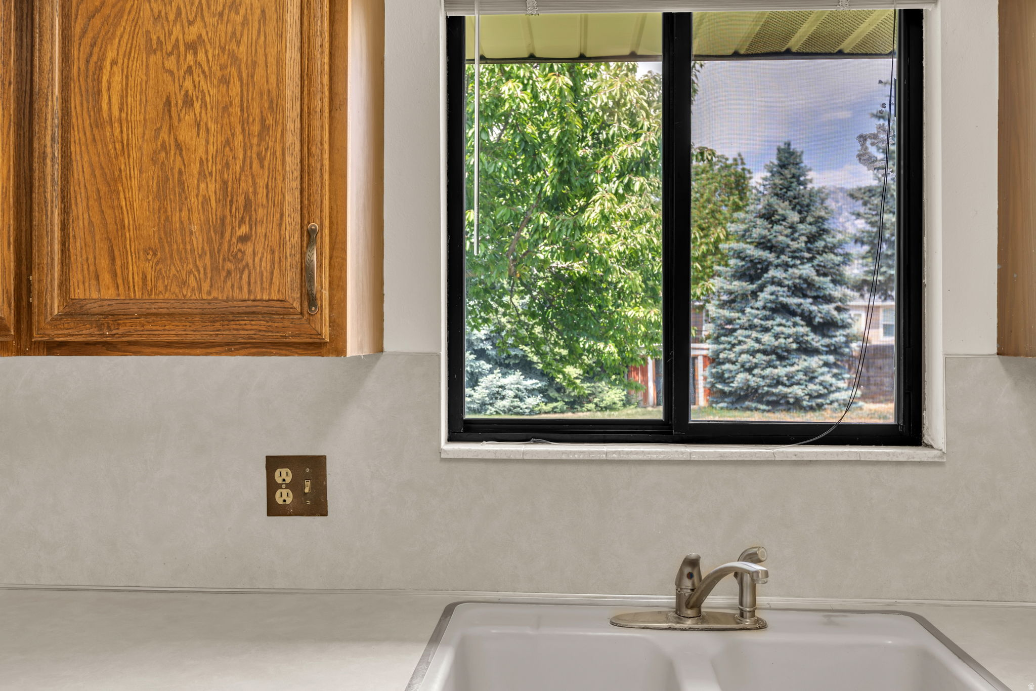 BROADLEAF PARK - Residential