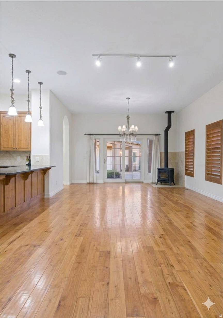 PINE VIEW ESTATES - Residential