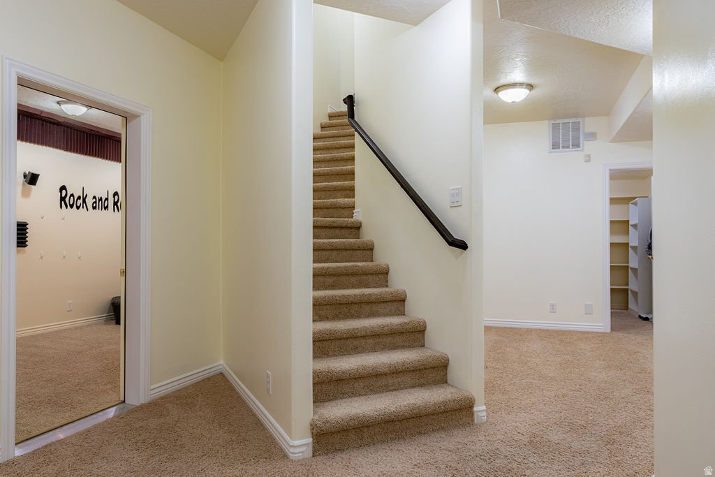 PINE VIEW ESTATES - Residential