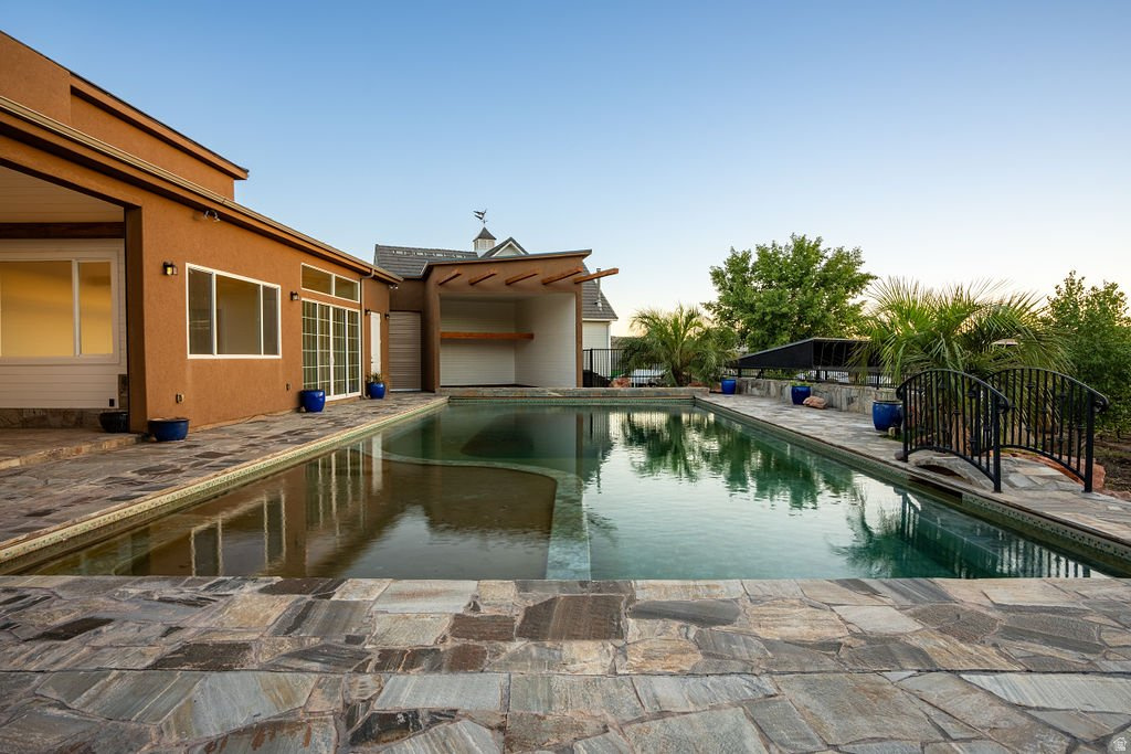 PINE VIEW ESTATES - Residential