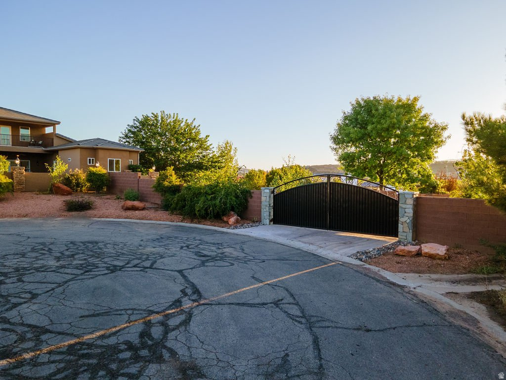 PINE VIEW ESTATES - Residential