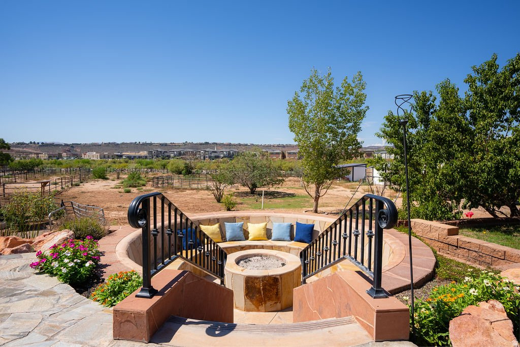 PINE VIEW ESTATES - Residential