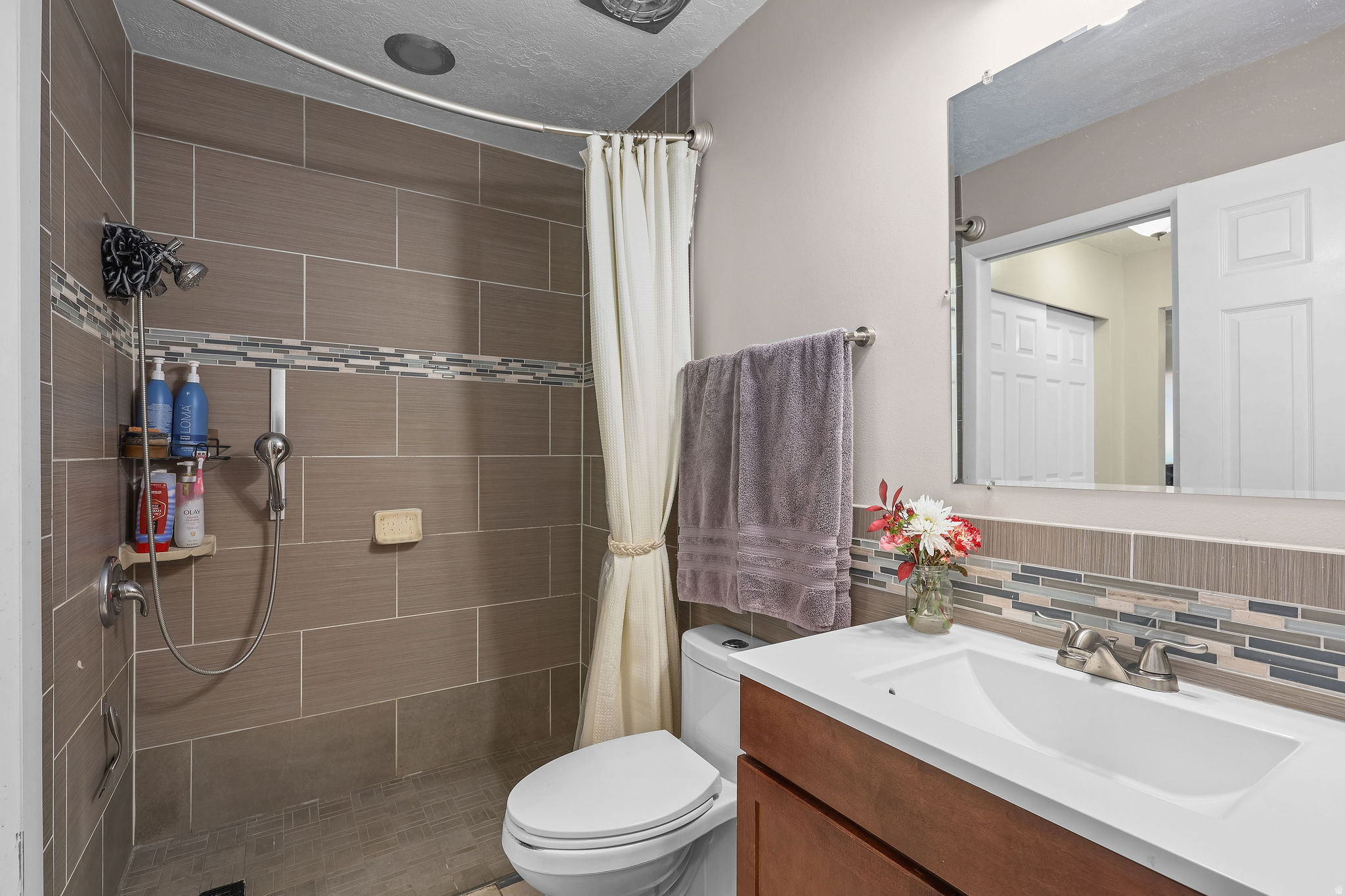 EASTGROVE - Residential