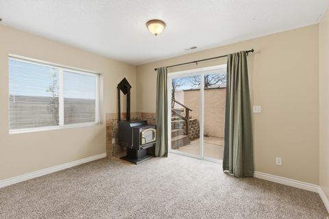 Tiny photo for 609 W SADDLEBROOK DR S, Payson, UT 84651 (MLS # 2141574)
